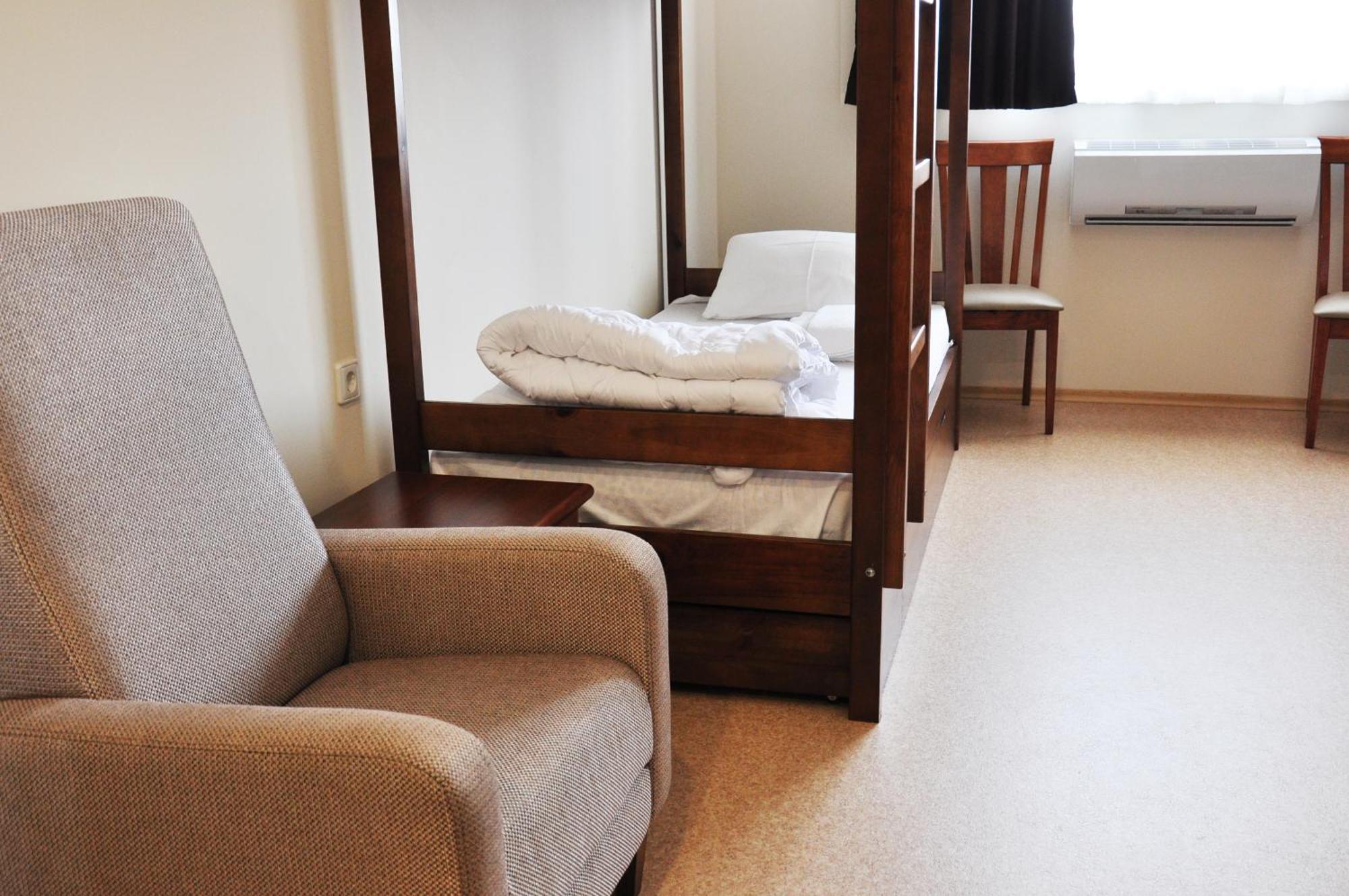 Hotel 7ya Krasnosilske Buitenkant foto