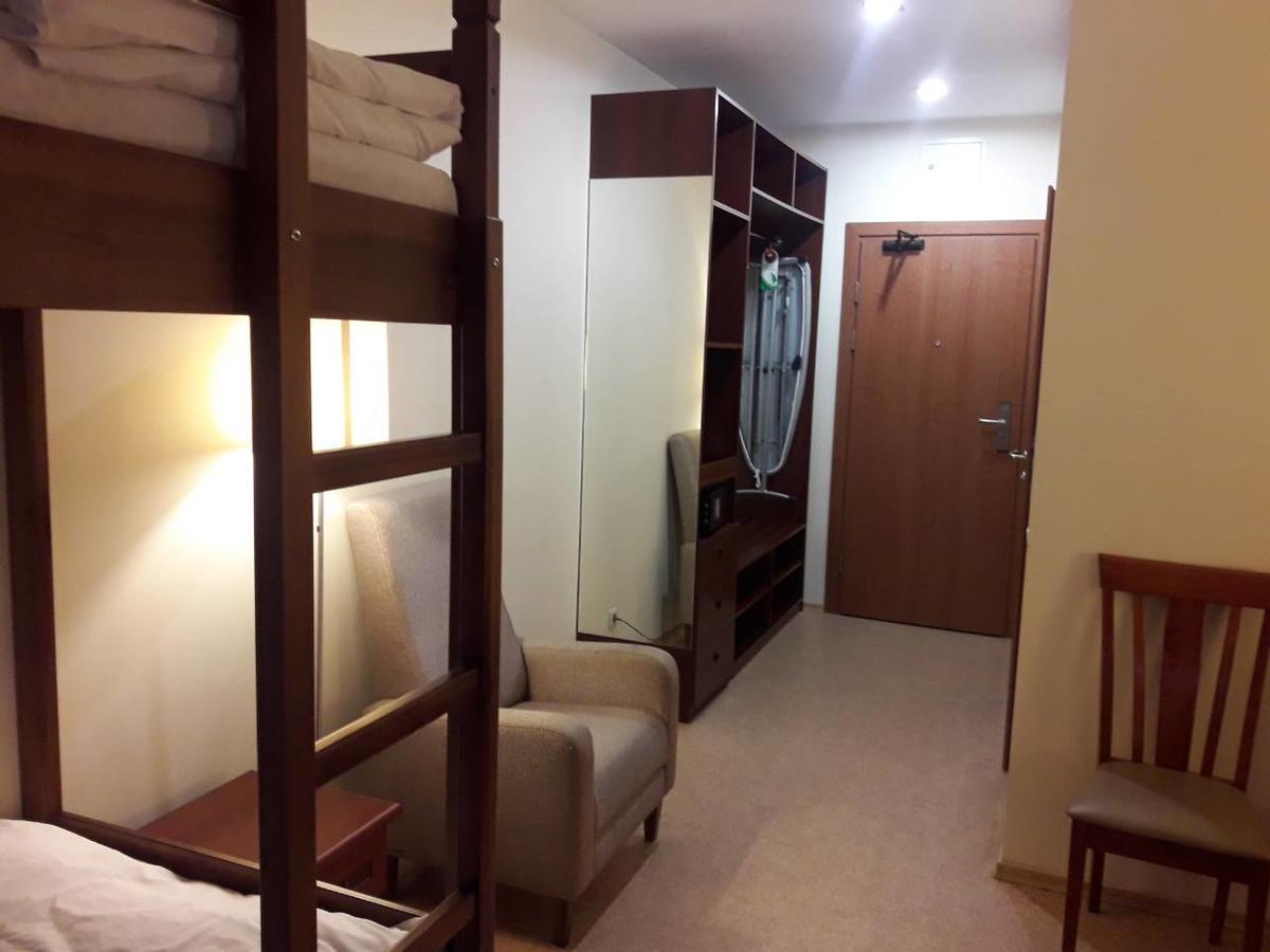 Hotel 7ya Krasnosilske Buitenkant foto